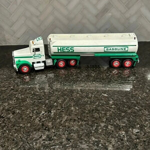 Hess 1990 Toy Tanker Truck Collectible green white